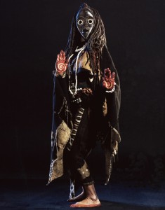 Foto dancing raven woman Maskentanz 15
