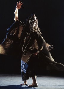 Foto dancing raven woman Maskentanz 8