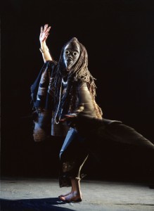 Foto dancing raven woman Maskentanz 9